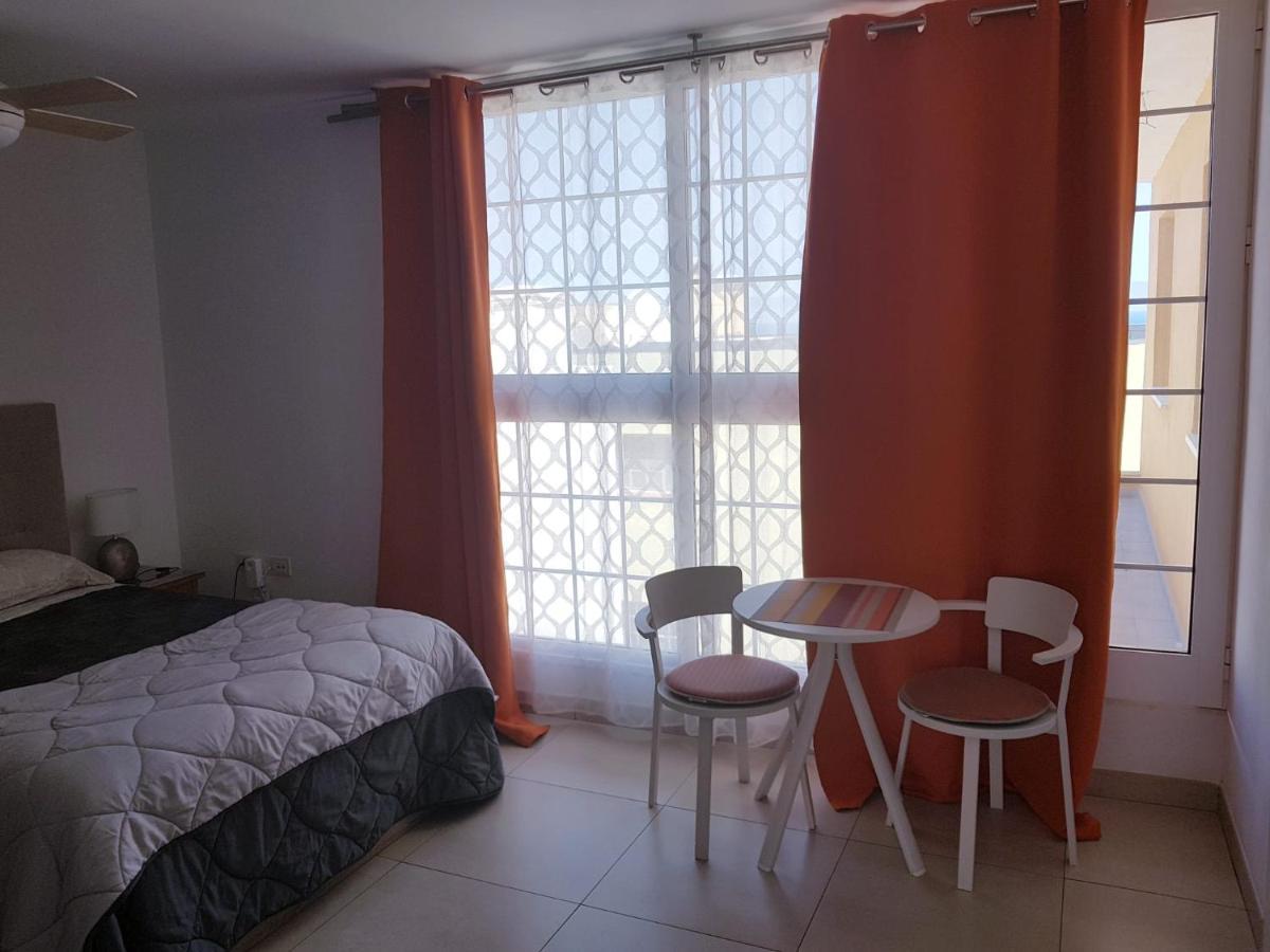 Estudio Nuevo Con Bano, Cocina Y Gran Terraza Лос Реалехос Екстериор снимка