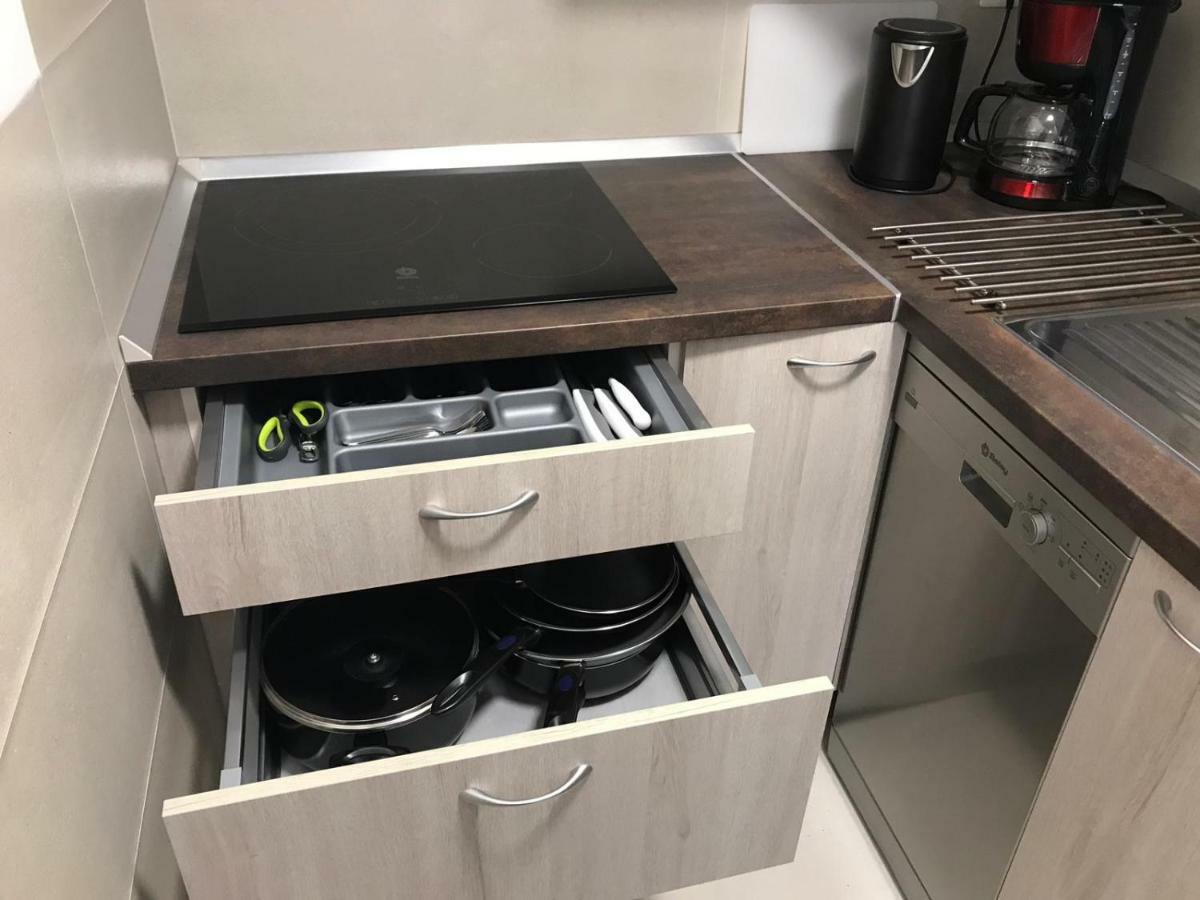 Estudio Nuevo Con Bano, Cocina Y Gran Terraza Лос Реалехос Екстериор снимка